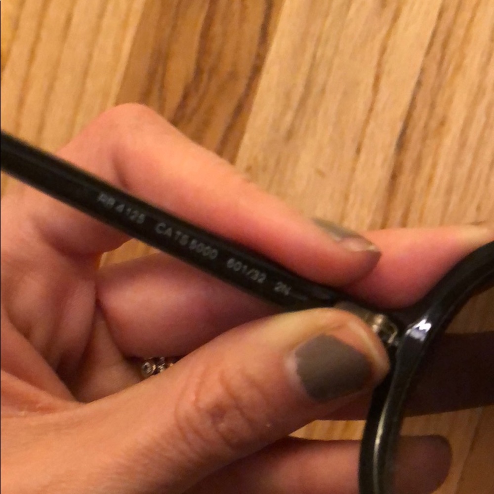 Ray bans - Picture 2 of 5